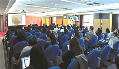 点击进入下一页