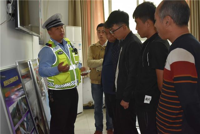 11290608565949159_52.jpg 11290608565949159_52.jpg