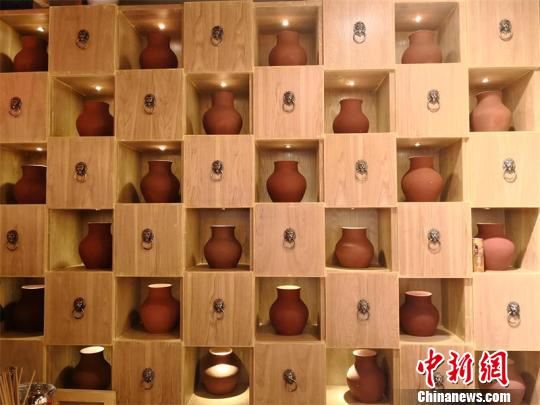 砂器装饰物件。 王爵 摄 砂器装饰物件。 王爵 摄