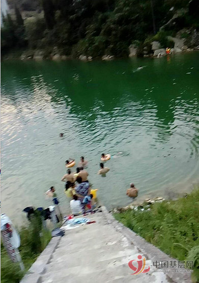 08412684423652642_75.png 08412684423652642_75.png