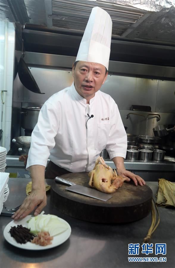 (图文互动·香港故事)(6)寻找香港街头巷尾的“武侠味”