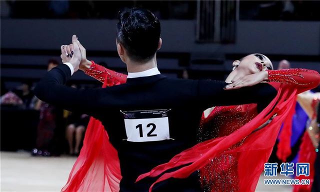 (文化)(3)裙摆舞动