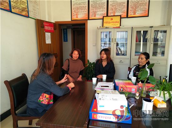 09021000762886310_49.jpg 09021000762886310_49.jpg