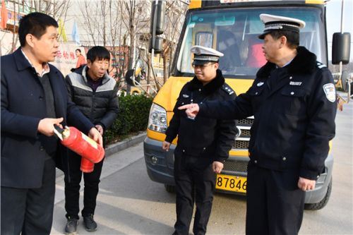 5c0b17fda19db.jpg 3_副本.jpg