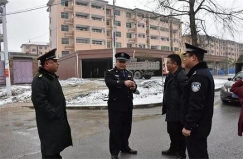 09014721112880852_8.jpg 09014721112880852_8.jpg