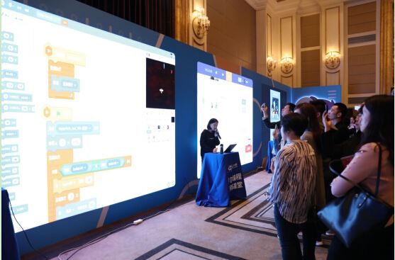 人工智能时代来临!贝尔科教发布三款AIQ教育产品