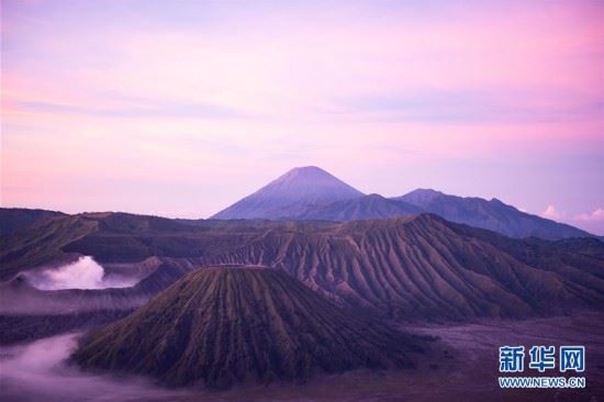 （国际）（2）清晨的布罗莫火山群