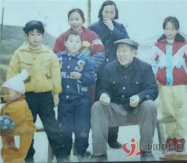 08515990716262802_75.jpg 08515990716262802_75.jpg