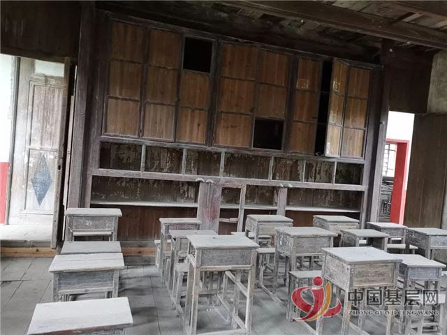 0937587429417700_75.jpg 0937587429417700_75.jpg