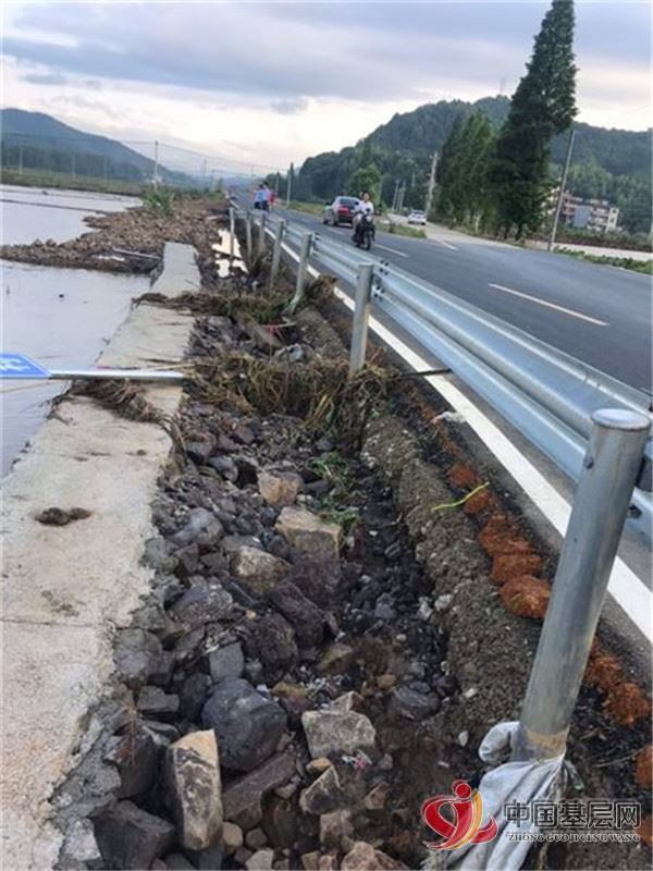 12221461386611435_49.jpg 12221461386611435_49.jpg