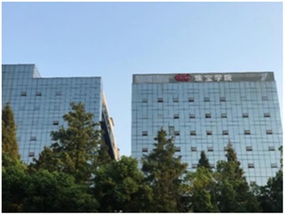 走进国际珠宝展 邂逅中国地质大学(武汉)珠宝学院