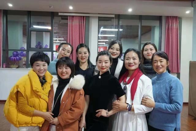 湖北鄂州:画然瑜伽举行2020迎新联谊晚会