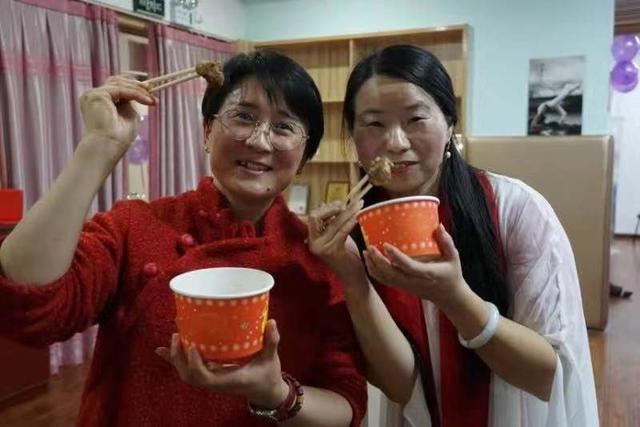 湖北鄂州:画然瑜伽举行2020迎新联谊晚会