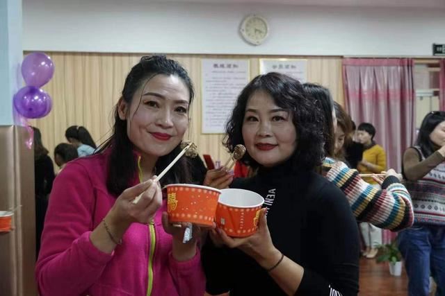 湖北鄂州:画然瑜伽举行2020迎新联谊晚会