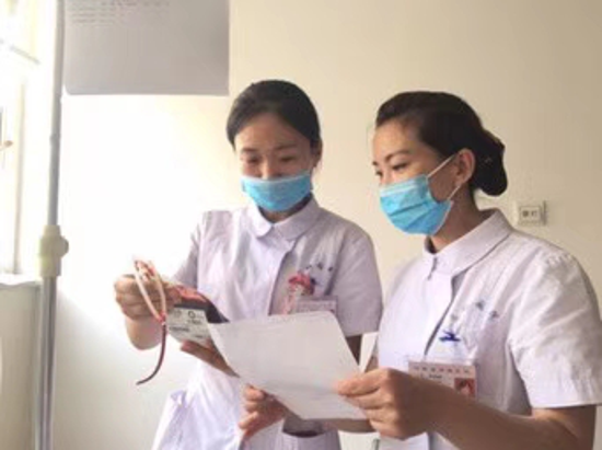 河南省肿瘤医院血液九病区医护人员用医德和爱心诠释了医护人员的职责
