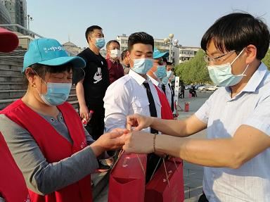 湖北武穴御江集团这样做“疫情有我,爱卫同行”领跑人!