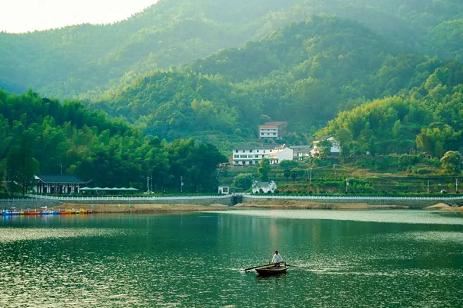 湖北武穴:李新桥到龙门花海同李宏伟畅谈旅游板块恢复元气!