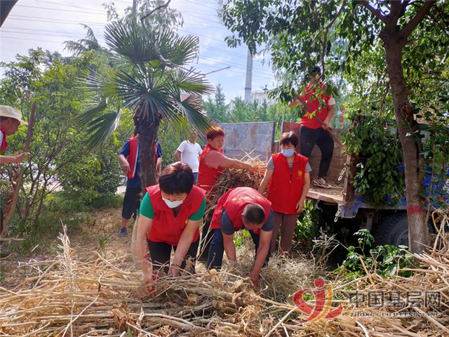 10371037385650700_87.jpg 10371037385650700_87.jpg