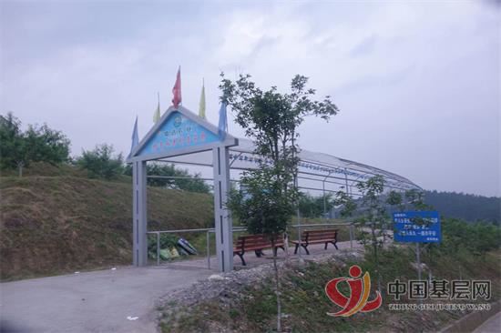 10051445062533687_92.jpg 10051445062533687_92.jpg