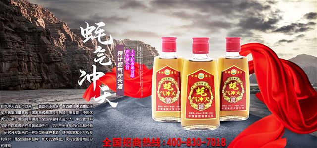 图片包含 桌子, 男人, 电脑, 对

描述已自动生成