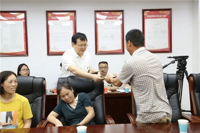 1724218824571871_105.jpg 1724218824571871_105.jpg