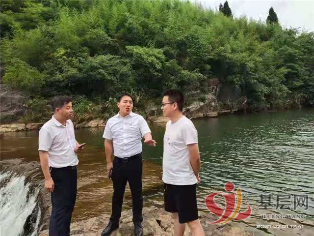 1114353365574443_105.jpg 1114353365574443_105.jpg