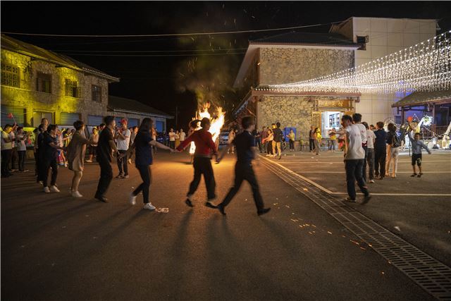 19460912031089064_5.jpg 19460912031089064_5.jpg