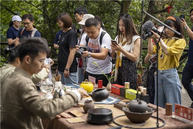 1947375797225904_5.jpg 1947375797225904_5.jpg