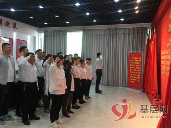 10414943939051165_42.jpg 10414943939051165_42.jpg