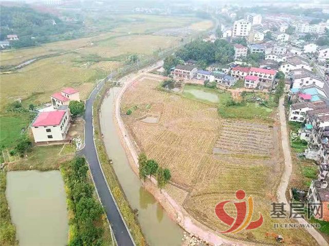 1025560868641978_105.jpg 1025560868641978_105.jpg