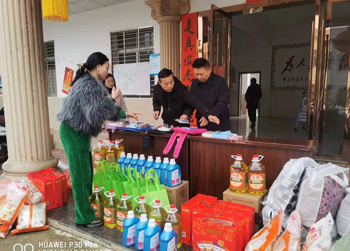 湖北蕲春返乡青年能手为医圣故里作贡献