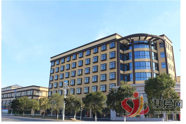 1727579138815907_42.jpg 1727579138815907_42.jpg