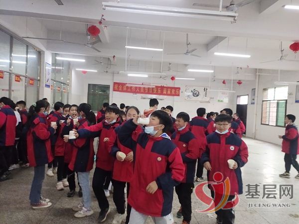 21091747592518743_75.jpg 21091747592518743_75.jpg