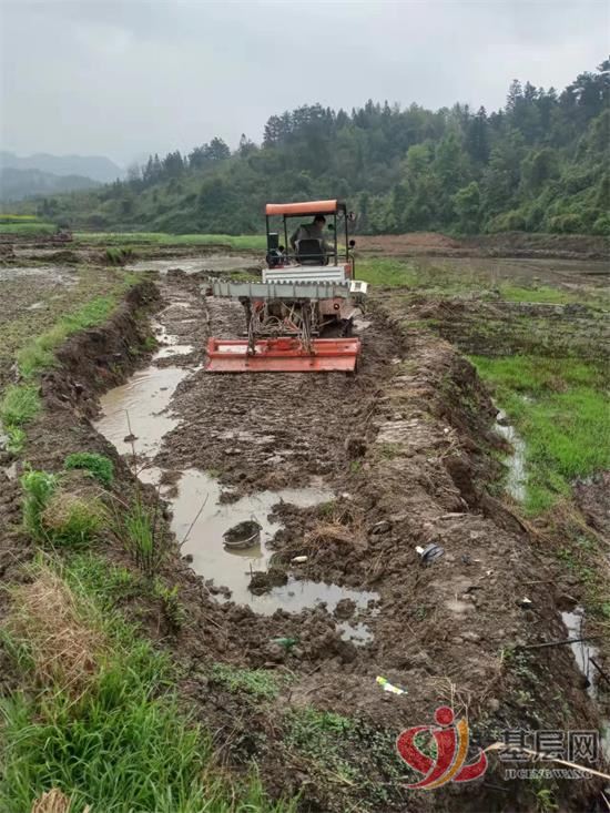 15110776957766267_92.jpg 15110776957766267_92.jpg