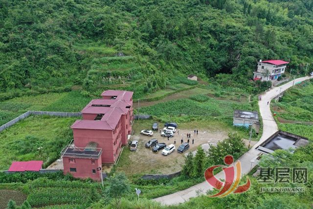 20375456859290902_75.jpg 20375456859290902_75.jpg