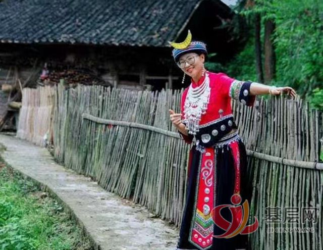 11120186654563364_75.jpg 11120186654563364_75.jpg