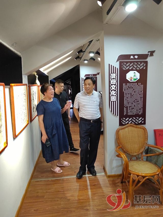 10225214726930739_75.jpg 10225214726930739_75.jpg