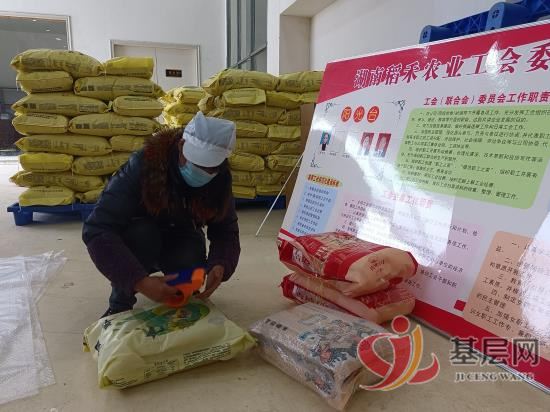 12372892898231278_92.jpg 12372892898231278_92.jpg