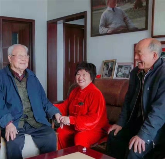 10065153866840038_7.jpg 10065153866840038_7.jpg