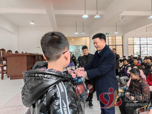 15360096613908438_75.jpg 15360096613908438_75.jpg