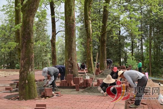 15302070845159708_92.jpg 15302070845159708_92.jpg