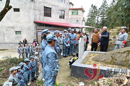 22322170425885993_92.jpg 22322170425885993_92.jpg