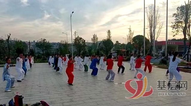 12112218603222571_75.jpg 12112218603222571_75.jpg