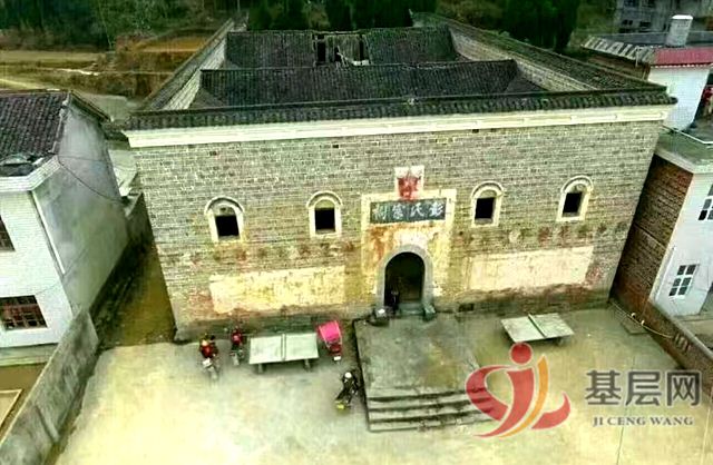 12113835097601849_75.jpg 12113835097601849_75.jpg