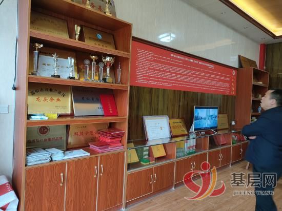 2350017605858228_92.jpg 2350017605858228_92.jpg