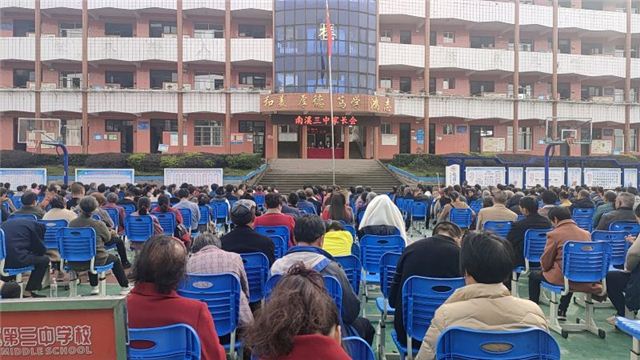 12113730078396426_129.jpg 12113730078396426_129.jpg