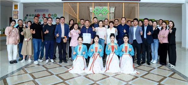 科技人才与特色产业互动助力 安吉白茶产业更好发展