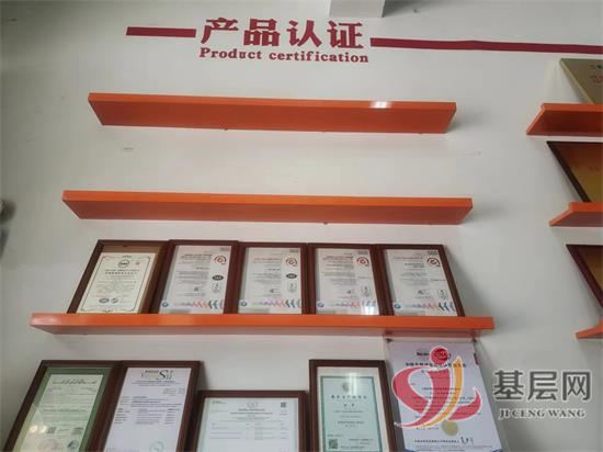 12245554456039694_92.jpg 12245554456039694_92.jpg